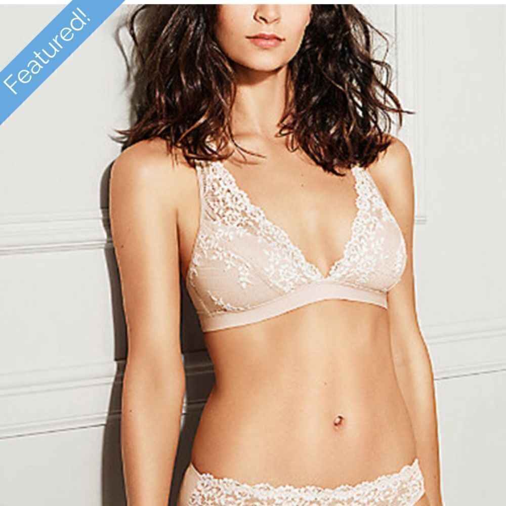 Wacoal Embrace Lace Wire Free Bra 852191 Sand/Ivory Size 34 Like New